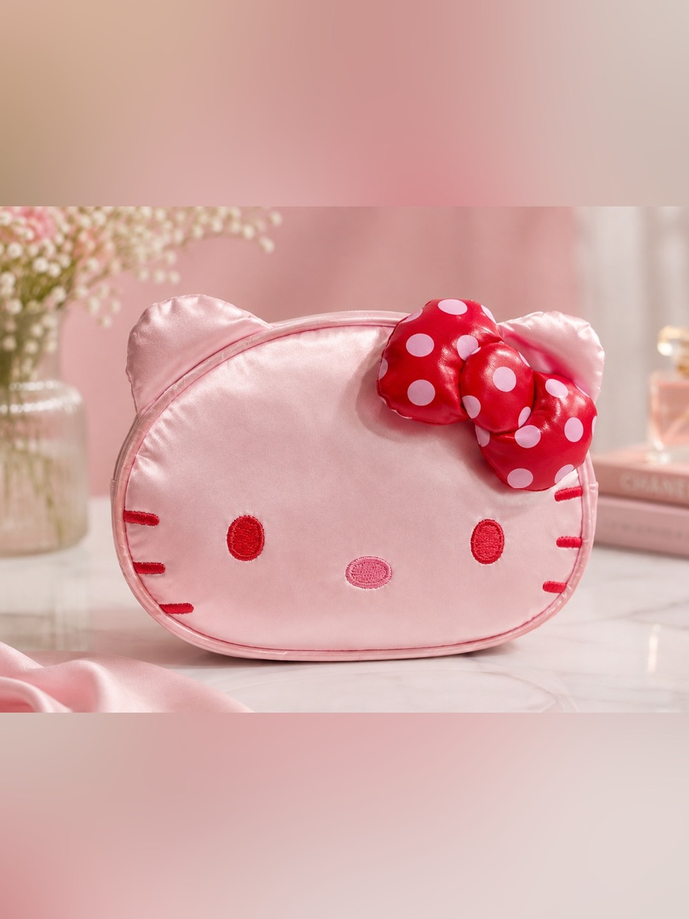 Hello Kitty Pink Cosmetic Bag‎ with Red Polka Dot Bow